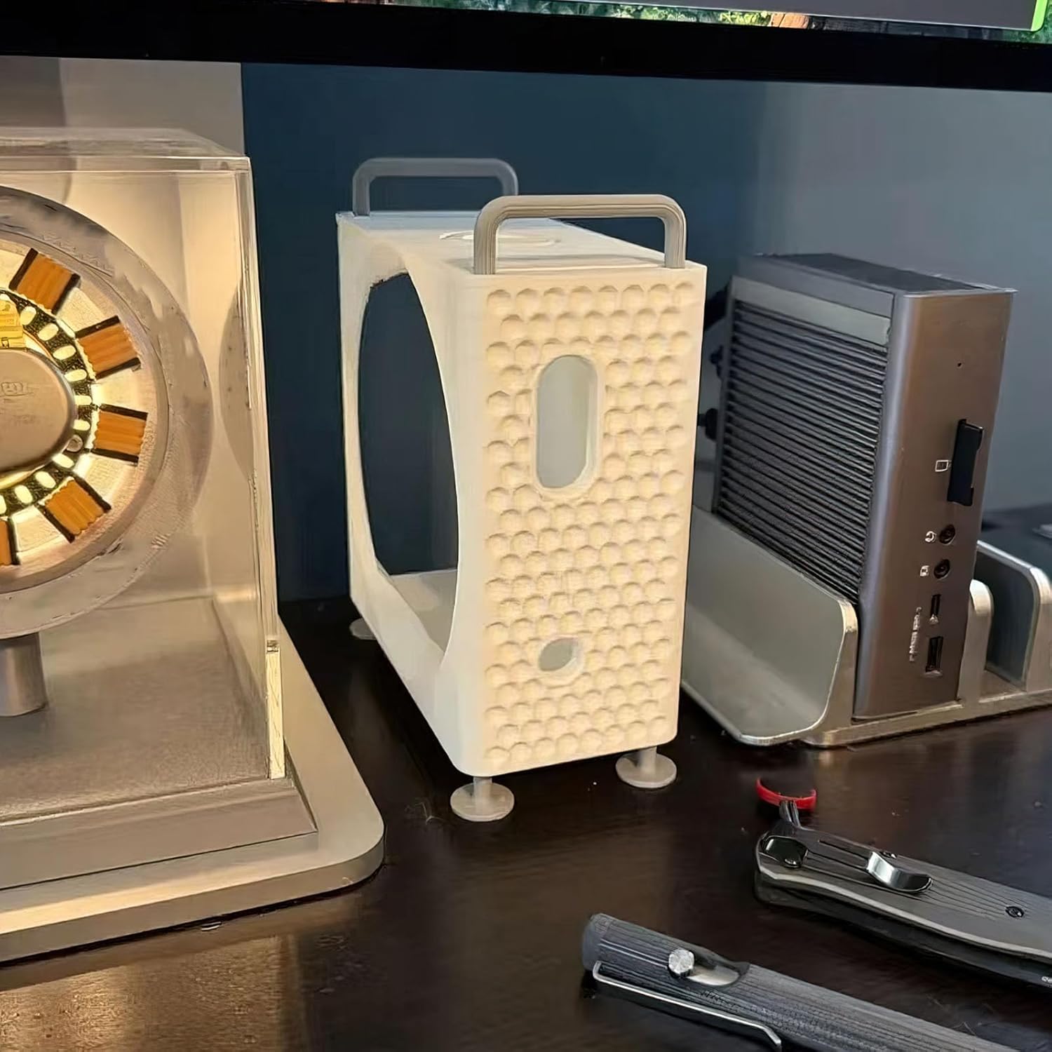 Coque d'ordinateur à support v - Vertical Laptop Stand avis et prix